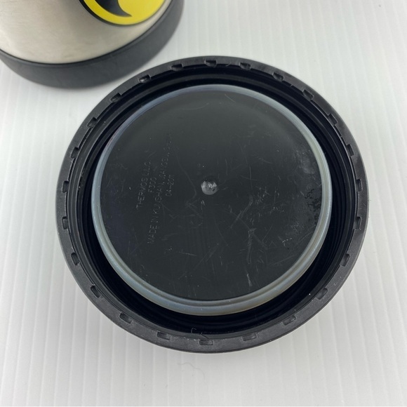 Batman Thermos Small 10 oz Insulated Stainless Steel Black & Silver - Picture 7 of 8